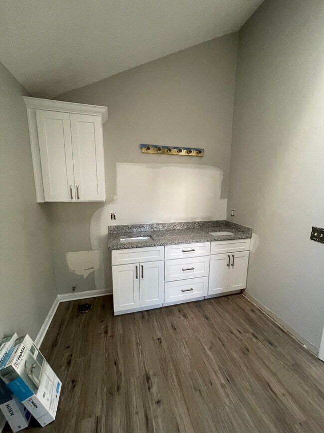 Building Photo - Newly Remodeled Home near Priest Lake