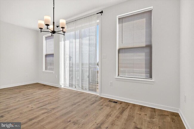 Building Photo - 43793 Mystic Maroon Ter