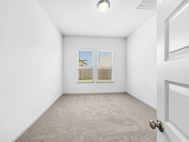 Building Photo - 26819 Meadow Ln