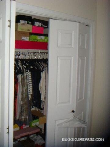 Building Photo - 4 Davis Ave