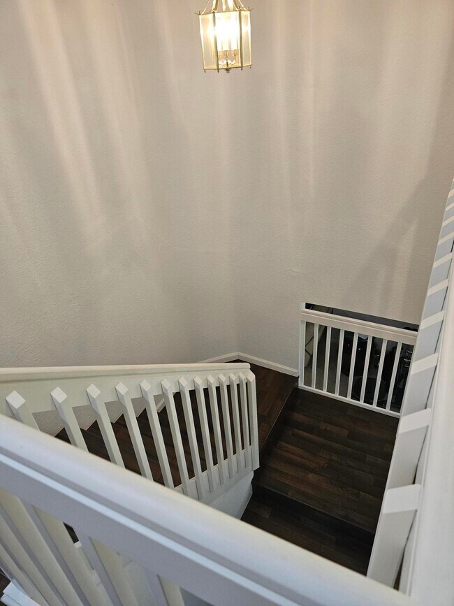 Building Photo - 7533 Topiary Ave