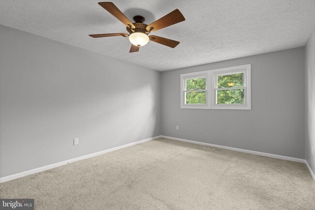 Building Photo - 8428 Braddock Way