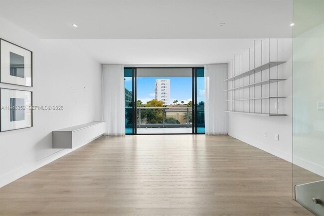 Building Photo - 2950 NE 188th St