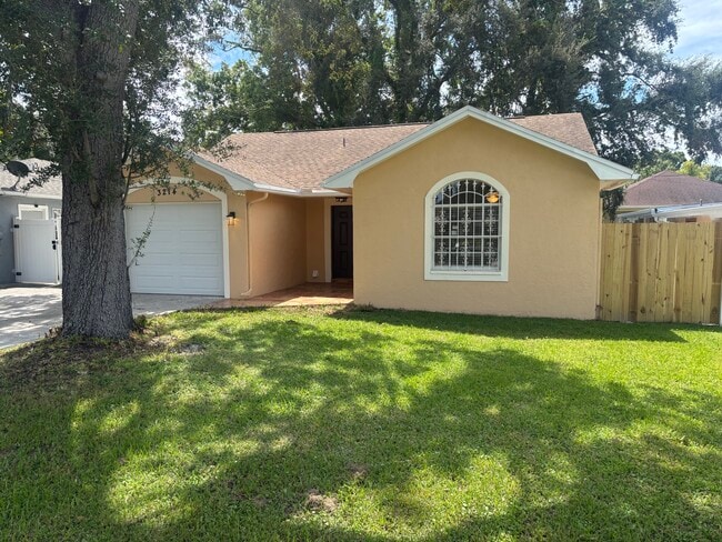 Primary Photo - 3214 W Douglas St