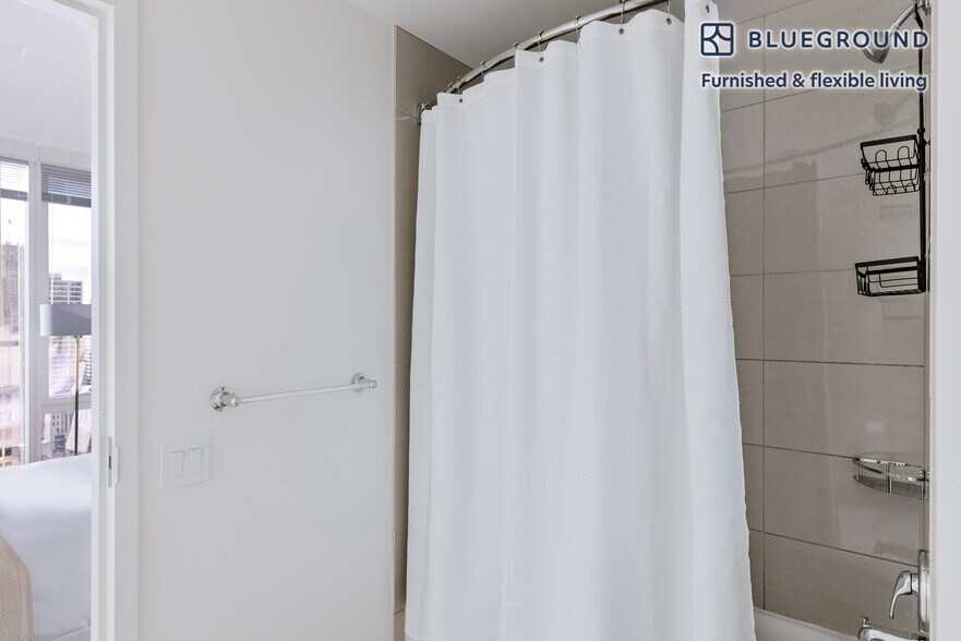 Building Photo - 340 E North Water St