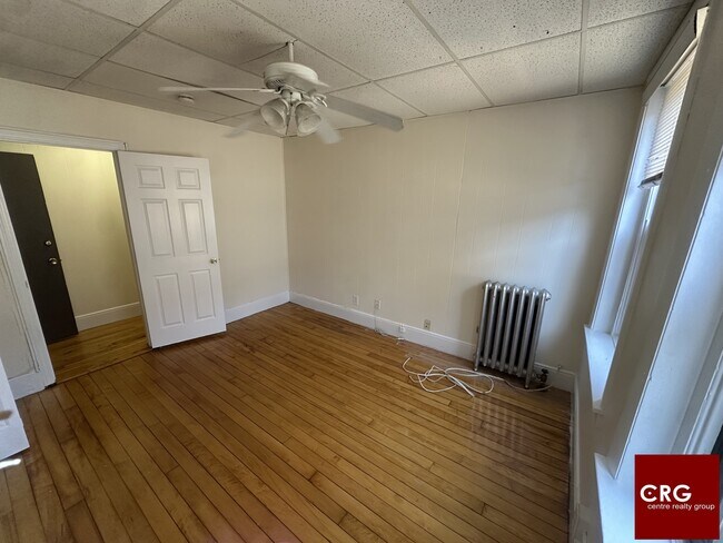 Building Photo - 437-438 Cambridge St. Unit U34