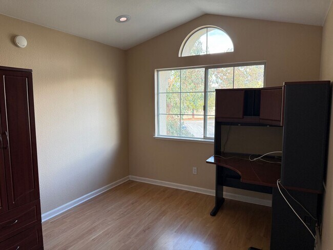 Building Photo - 212 Montevideo Cir