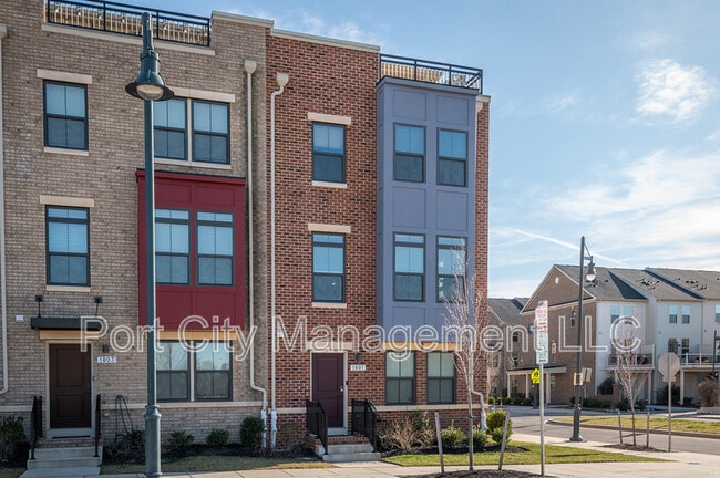 Primary Photo - 1801 E Chase St