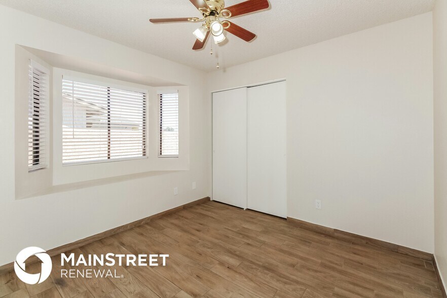 Building Photo - 1576 W Highsmith Dr