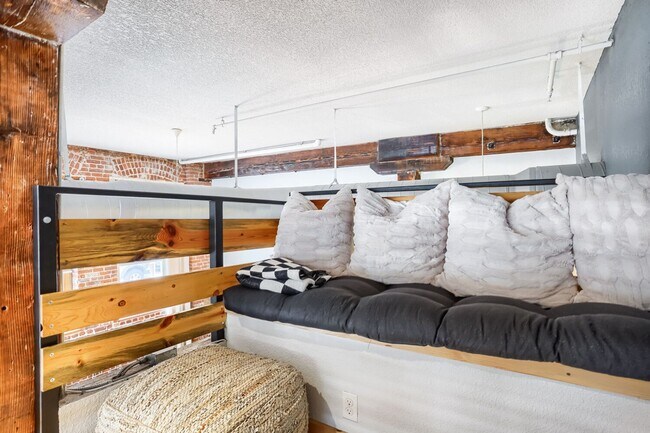 Building Photo - Stylish RiNo Retreat w/ Piano + Workspace