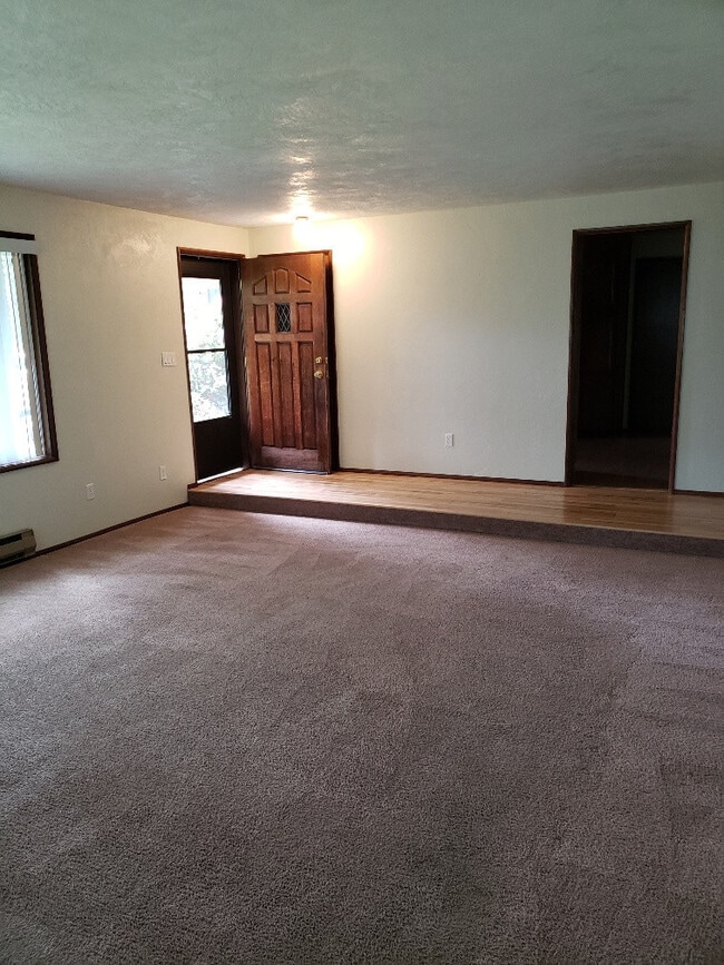 Building Photo - STATUS: PENDING APPLICATION- | R35 |$1895....