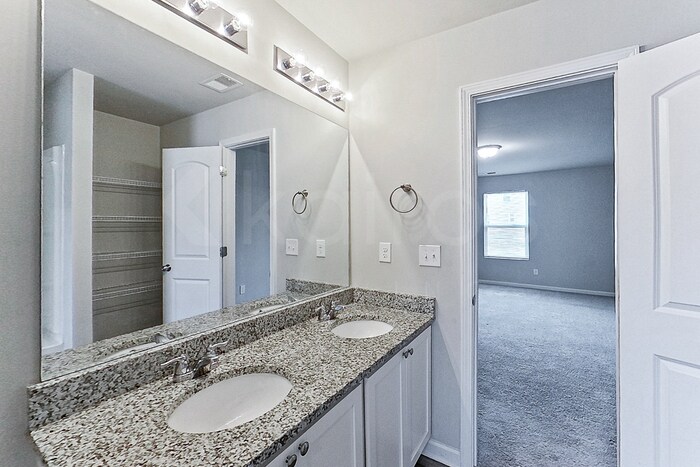 Building Photo - 828 Dove Tree Ln