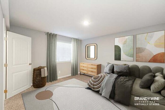 Building Photo - APPLY NOW! 5BED 3BATH