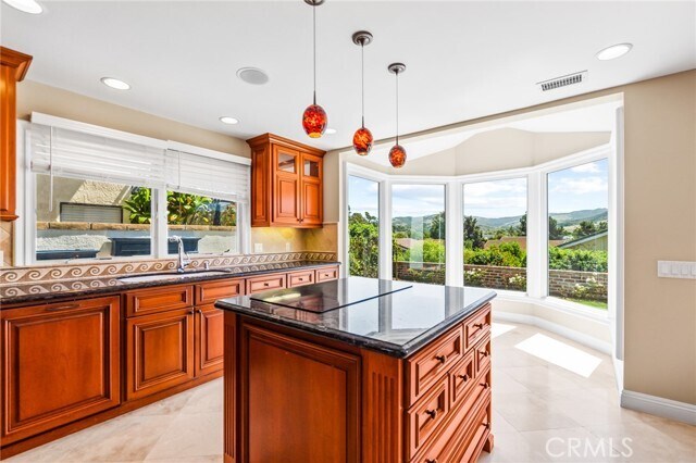 Building Photo - 2 Cedar Ridge