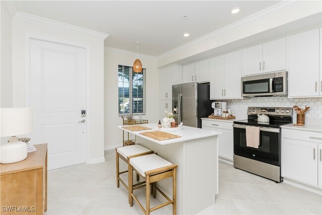 Building Photo - 5555 Double Eagle Cir