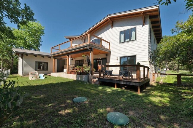 Building Photo - 5803 Lakeside Trail