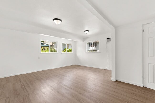 Primary Photo - Ground Floor Studio in Kaneohe.
