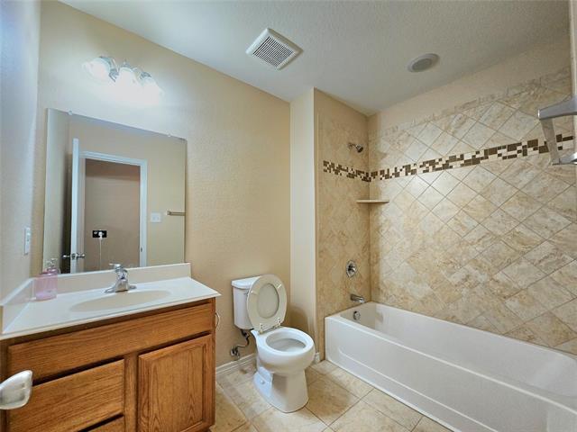 Building Photo - 14822 Magnolia Ln