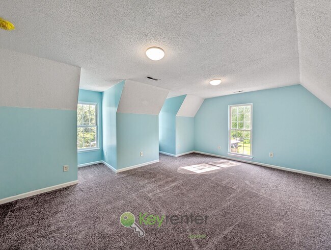 Building Photo - 166 Chastain Rd