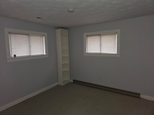 Building Photo - 7933 Belroi Rd