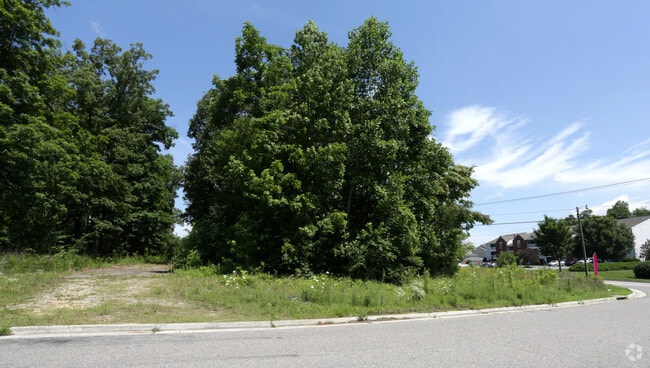 Primary Photo - Jefferson Pointe Apartments - Phase II