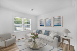 Living Room - Lander Retreat