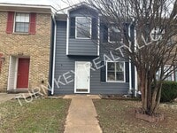 Building Photo - Townhome for rent in Grayson Valley
