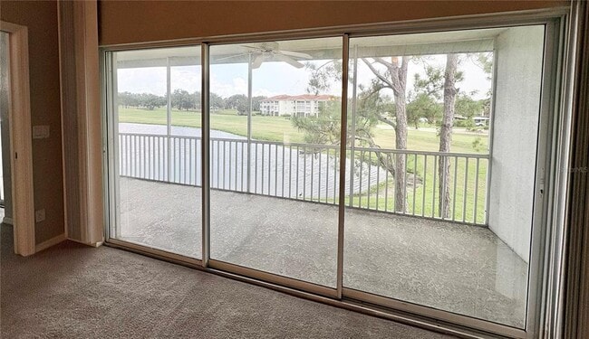 Building Photo - 6554 Fairway Gardens Dr