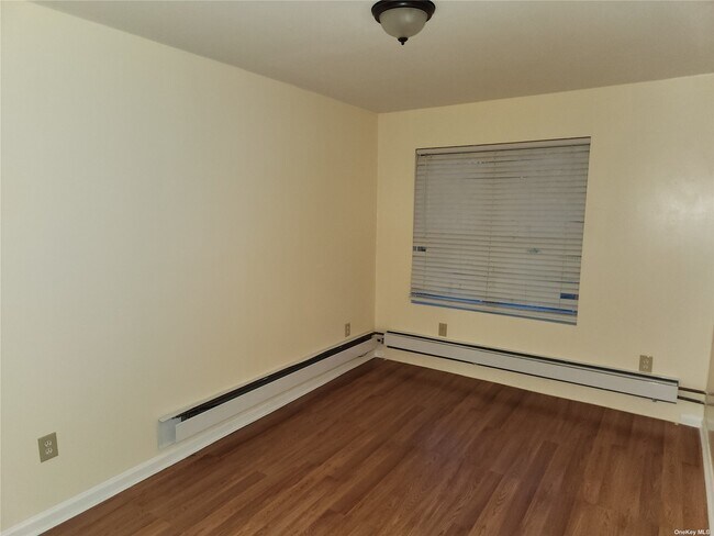 Building Photo - 725 Fountain Ave