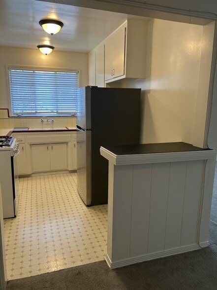 Building Photo - 4191 Dixie Canyon Ave