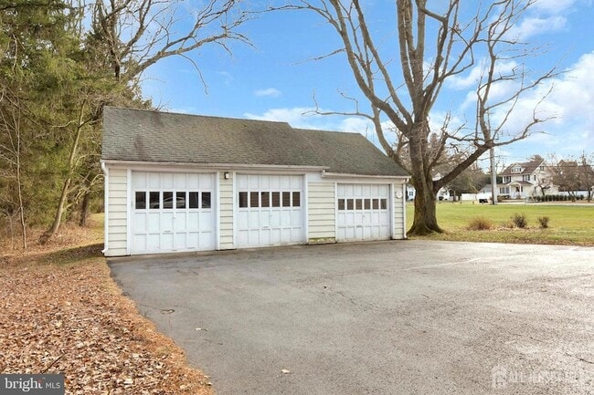 Building Photo - 3728 US-1