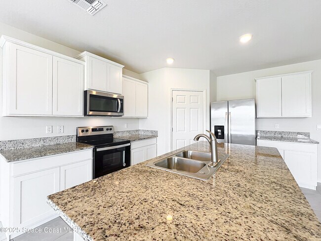 Building Photo - 870 Remington Green Dr SE
