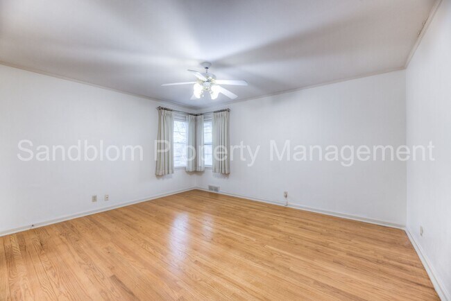 Building Photo - For Lease | Midtown Tulsa | Available Now!