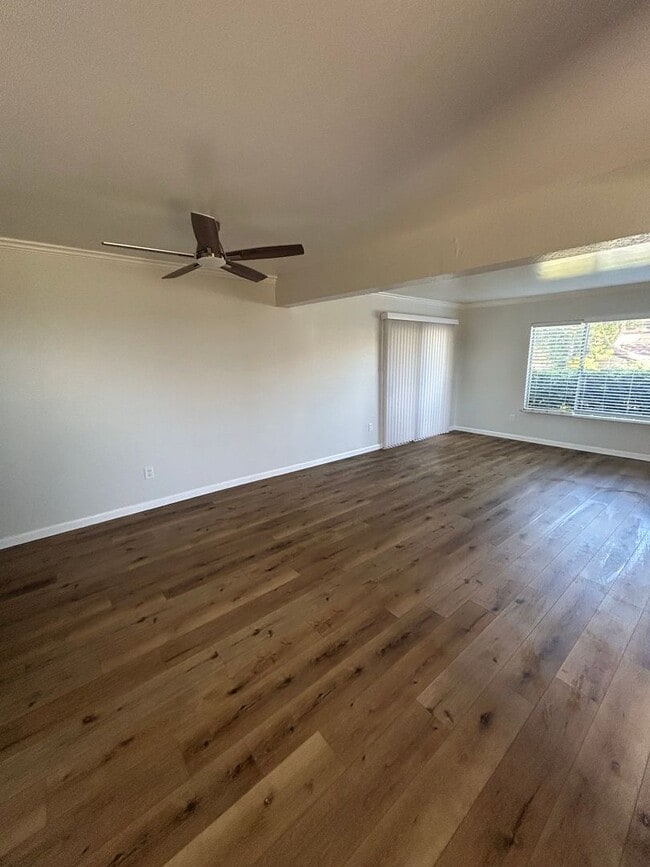 Building Photo - Spacious and lovely 2 bedroom 2 bath Condo...
