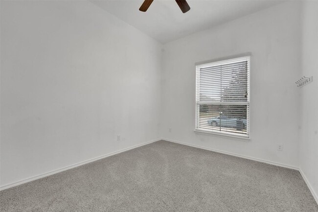 Building Photo - 144 Creek Terrace Dr