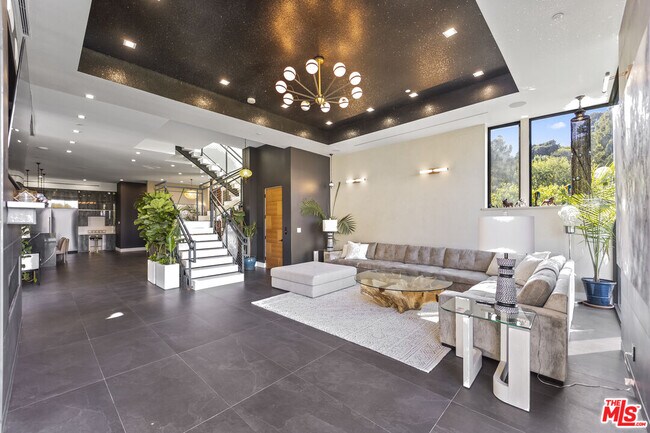 Building Photo - 3712 Broadlawn Dr