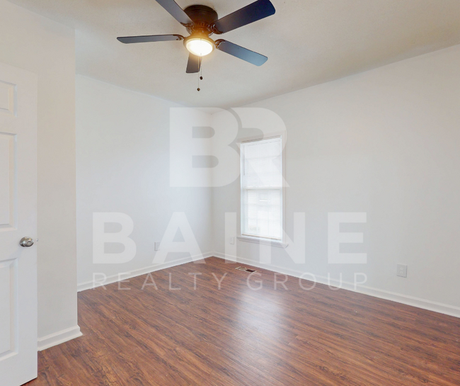 Building Photo - 2621 Sevier Ave