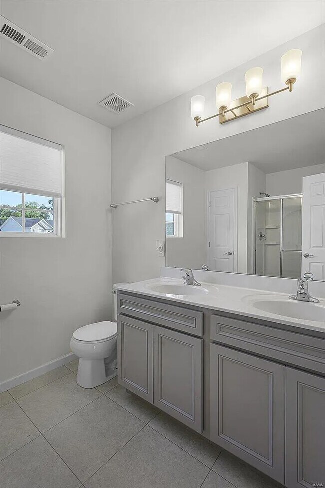 Building Photo - 161 Brookview Way Dr