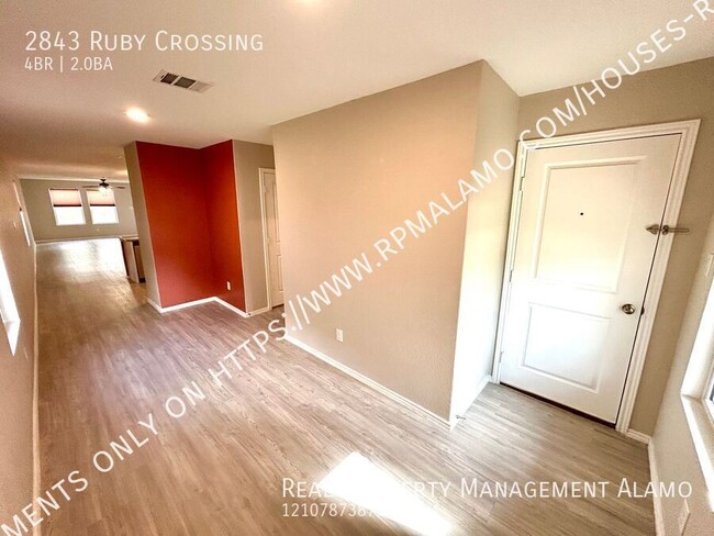 Building Photo - **MOVE-IN SPECIAL** AMAZING 4 Bedroom /  2...