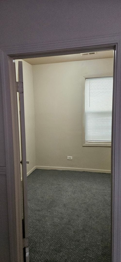 Building Photo - Charming 3BR House in Chicago