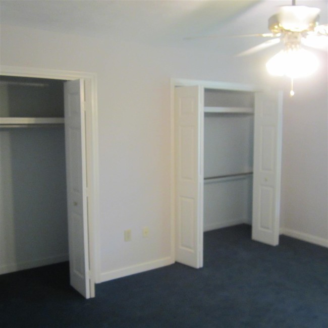 Building Photo - 319 Peach Orchard Dr