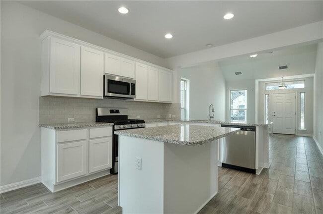 Building Photo - 801 Falkland Trace
