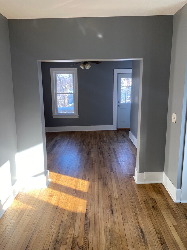 Building Photo - 721 Clancy Ave NE