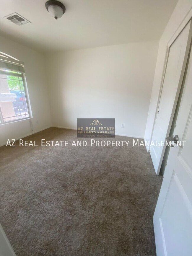 Building Photo - 4850 N 113th Dr