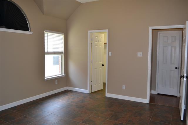 Building Photo - 6005 Hidden Pine Ln