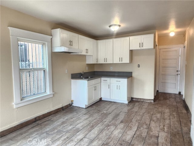 Building Photo - 211 E Gage Ave