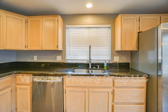 Building Photo - 5606 NE 48th Ave