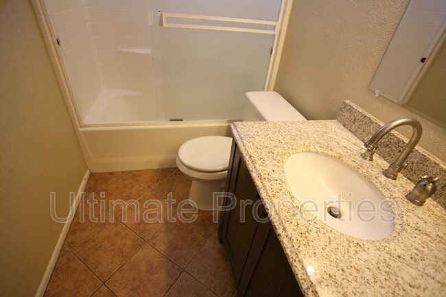 Building Photo - 4705 N 84th Dr