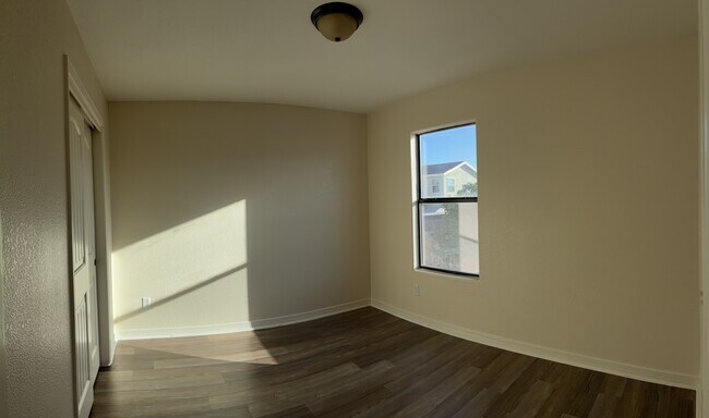 Building Photo - 11328 Manuel Gameros Dr