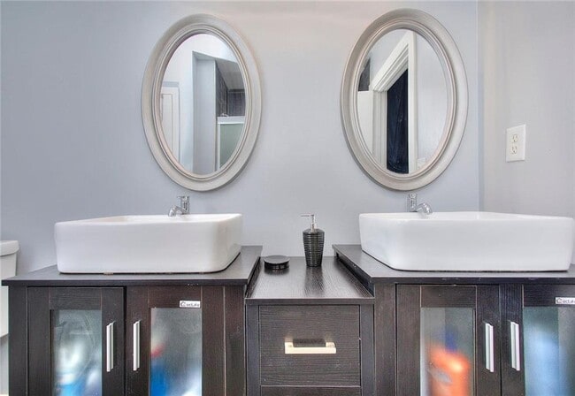 Building Photo - 502 Pryor St SW